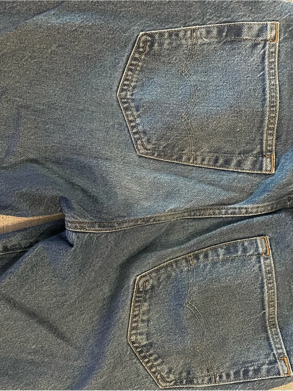 American Eagle Outfitters Loose Fit Dark Blue Jeans